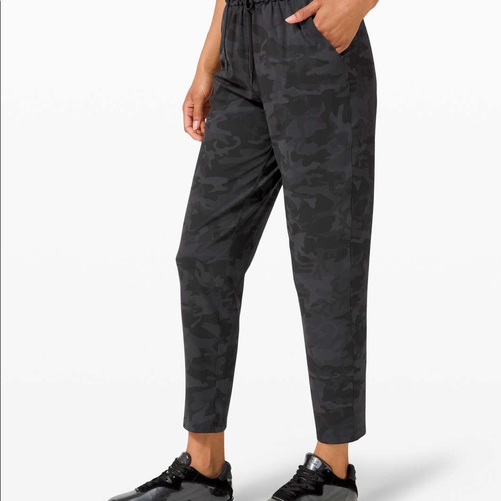 Lululemon Keep Moving 7/8